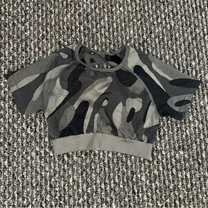 AYBL Short Sleeve Crop Top - Gray/Black